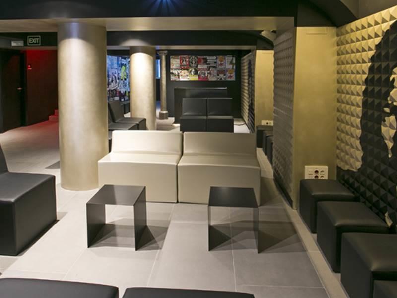 Sant Jordi Rock Palace Albergue Barcelona