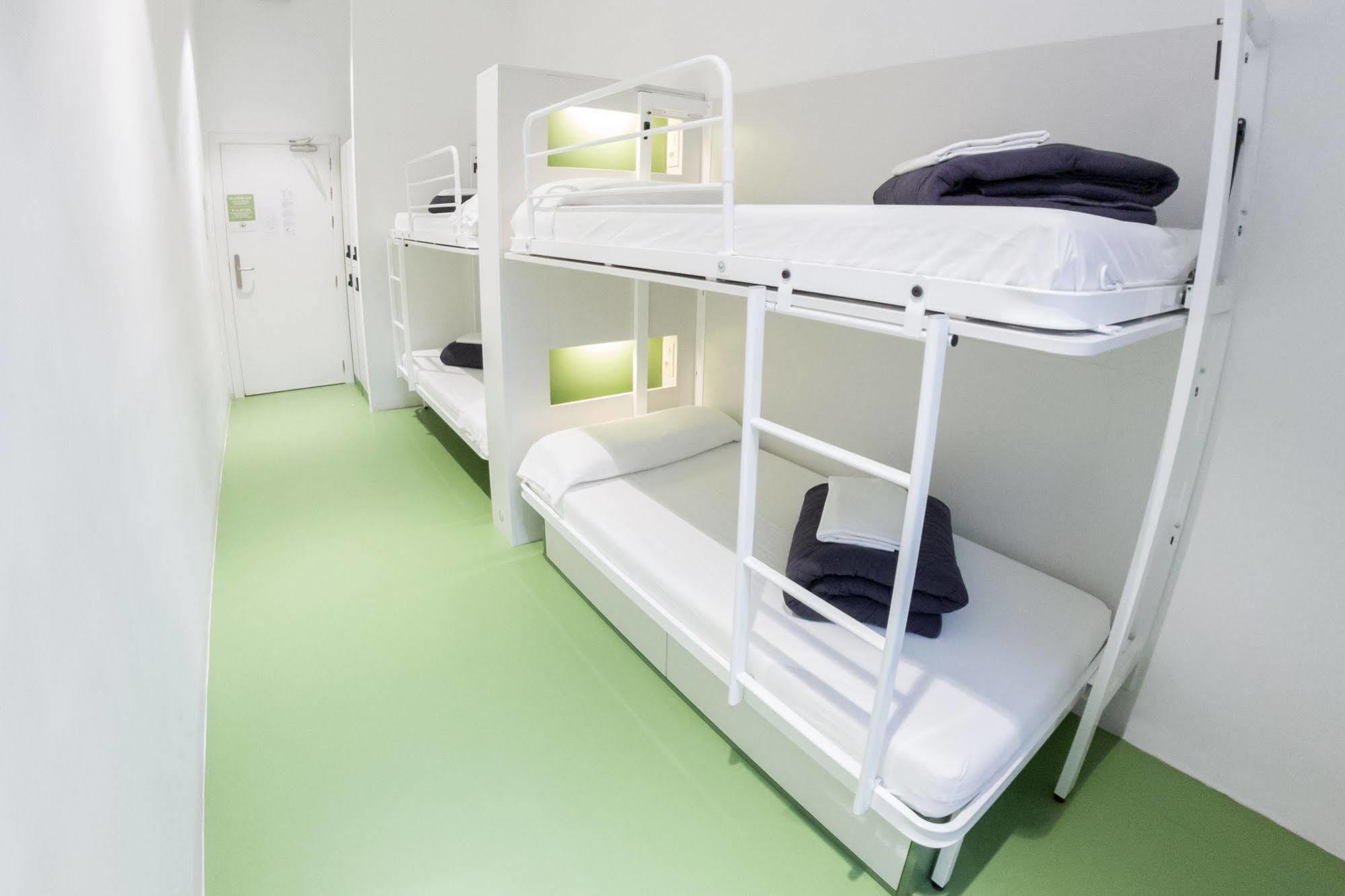 Albergue Sant Jordi Rock Palace *